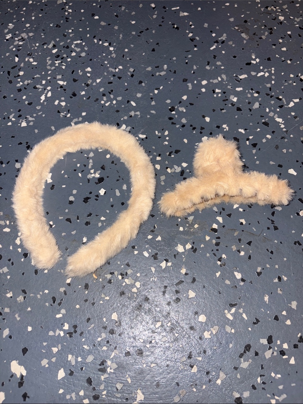 Faux Fur Headband & Claw Clip Set - Light Beige